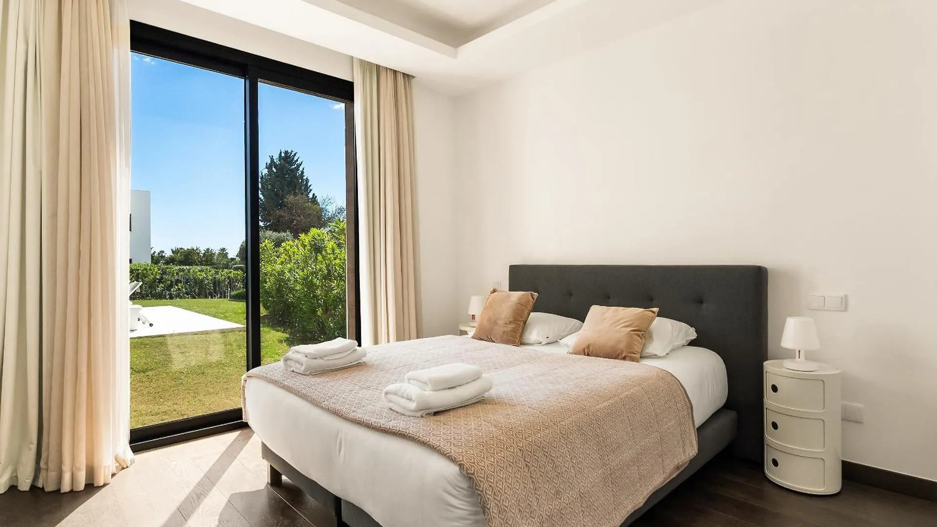Villa Aurora - Marbella - Contemporary Villa In New Golden Mile Estepona 0*,  Spain