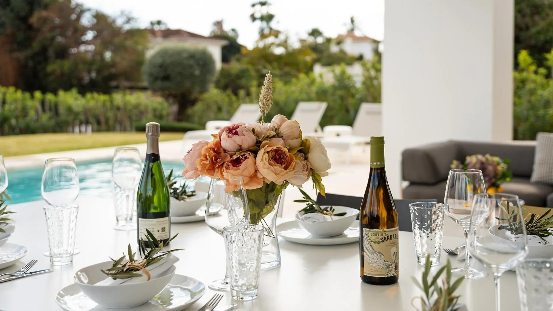 Villa Aurora - Marbella - Contemporary Villa In New Golden Mile Estepona