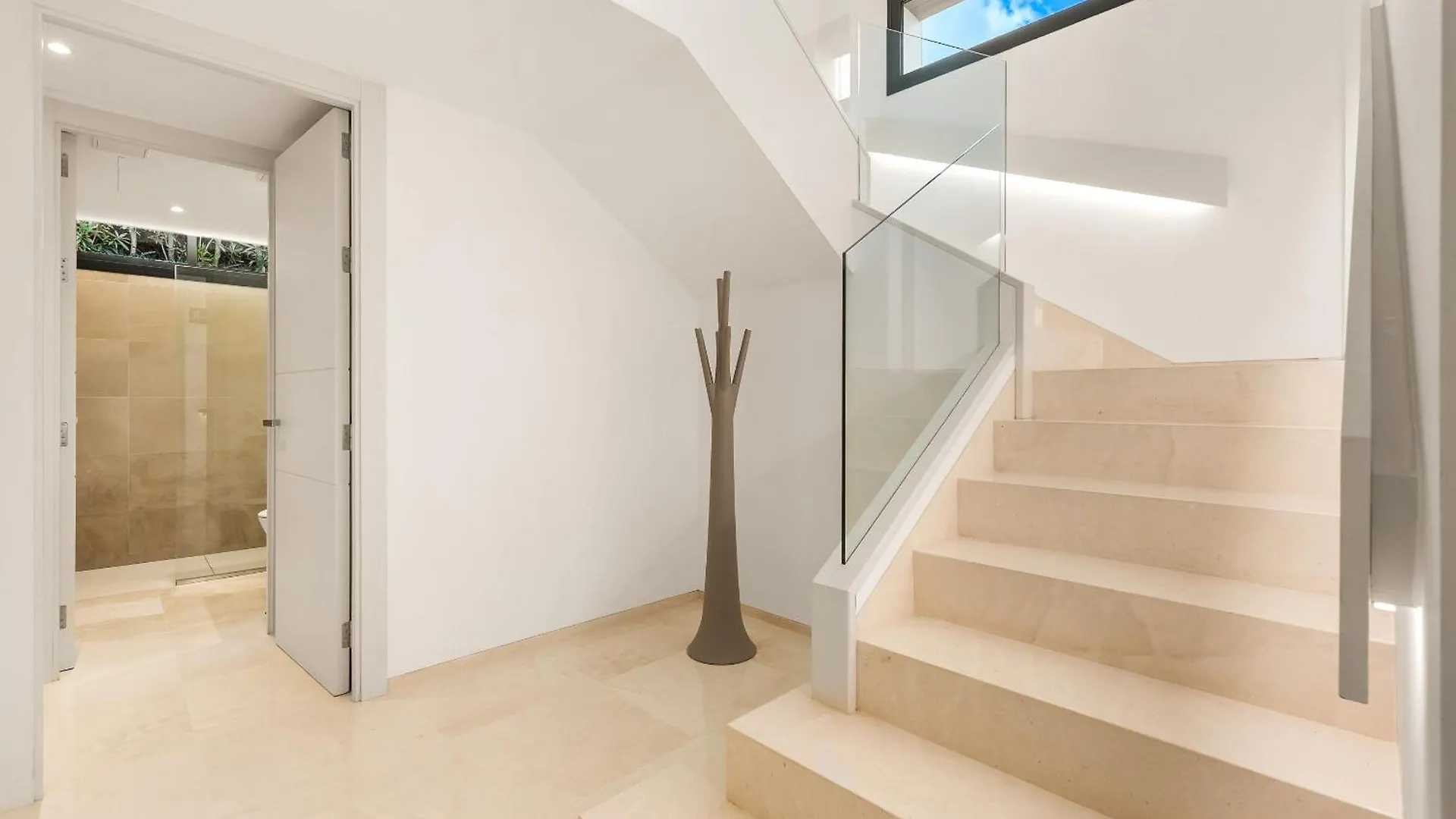 Villa Aurora - Marbella - Contemporary Villa In New Golden Mile Estepona