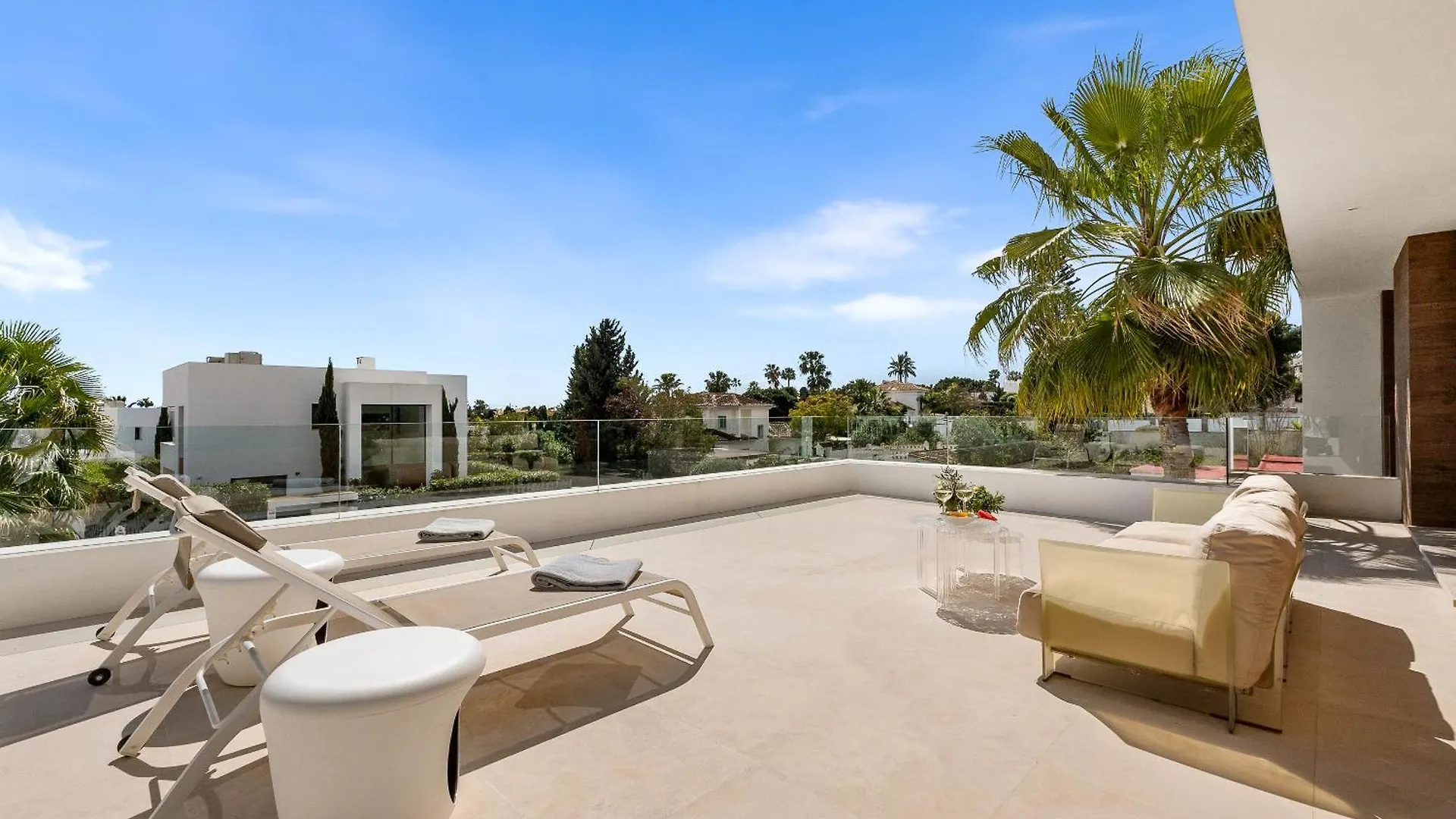 Villa Aurora - Marbella - Contemporary Villa In New Golden Mile Estepona Spain