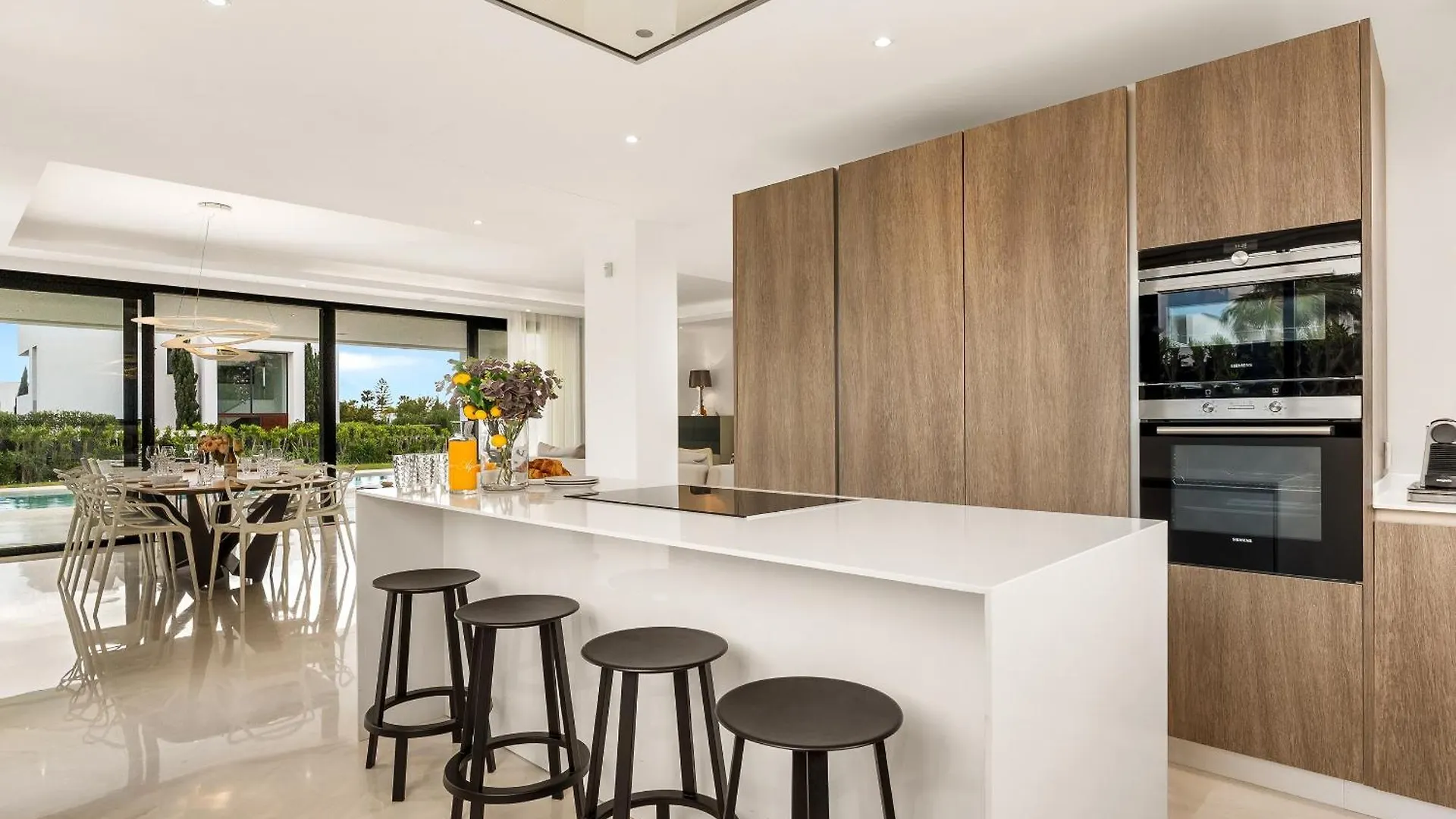 Villa Aurora - Marbella - Contemporary Villa In New Golden Mile Estepona
