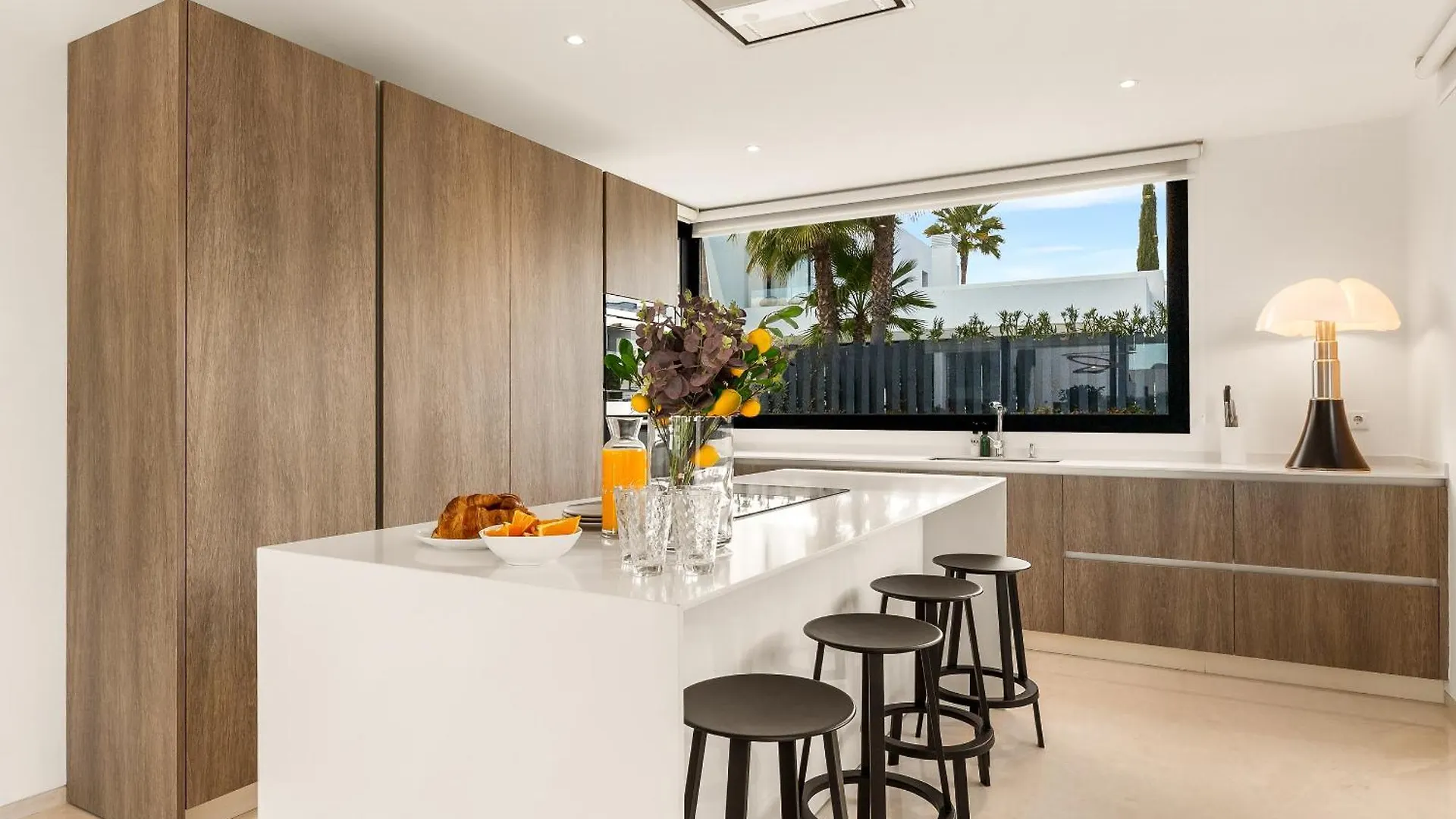 Villa Aurora - Marbella - Contemporary Villa In New Golden Mile Estepona