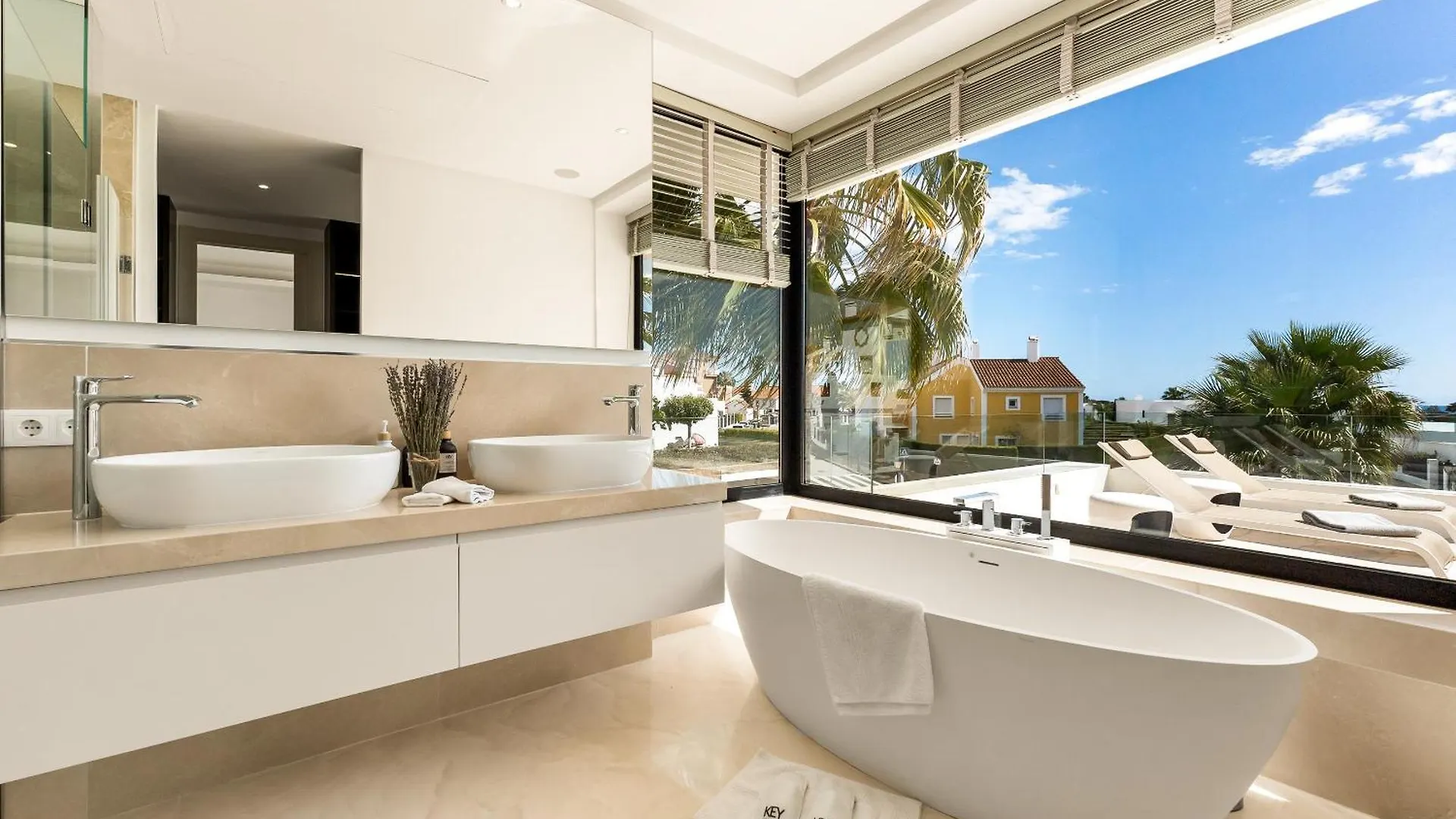Villa Aurora - Marbella - Contemporary Villa In New Golden Mile Estepona 0*,  Spain