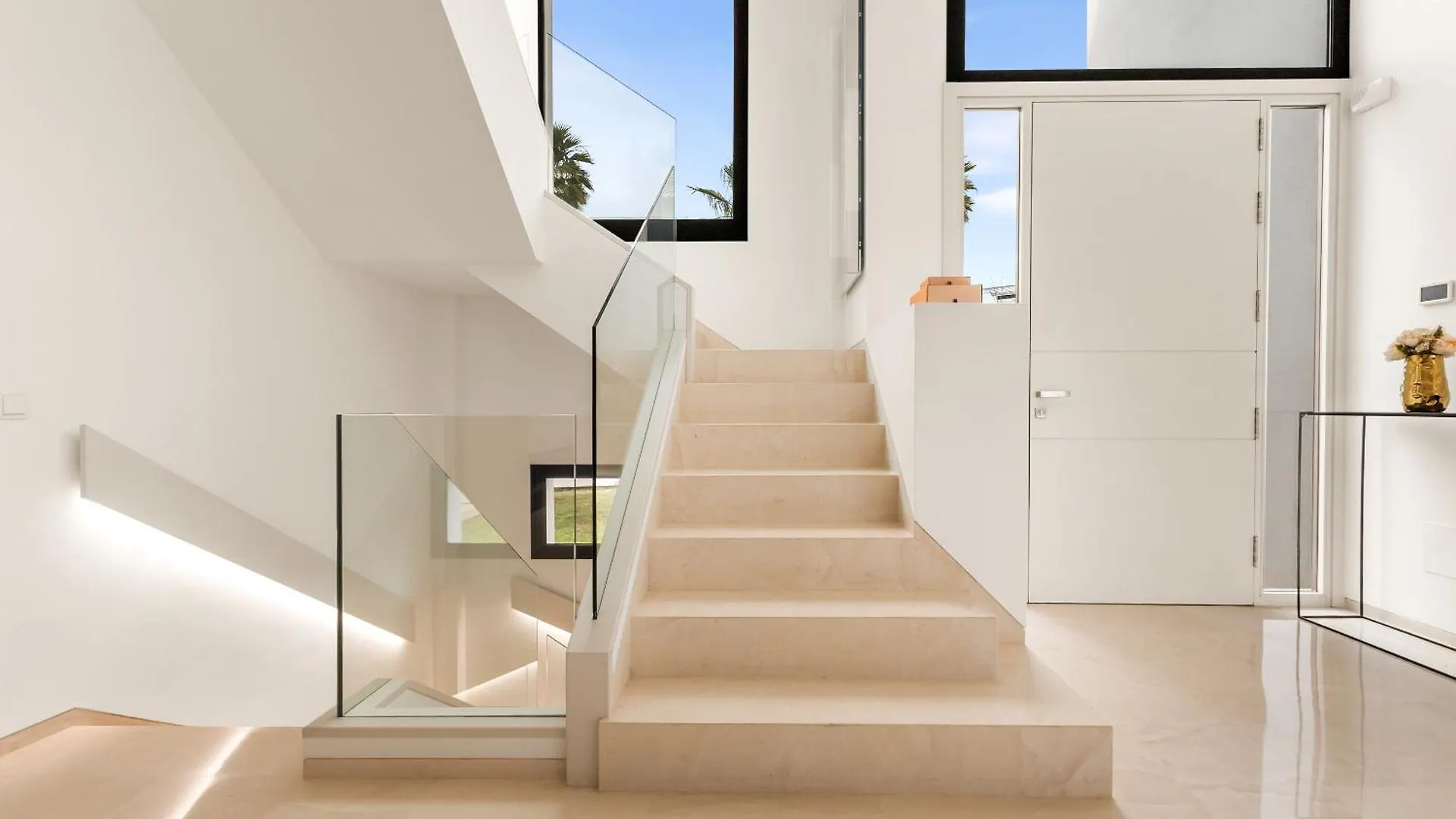 Villa Aurora - Marbella - Contemporary Villa In New Golden Mile Estepona Spain