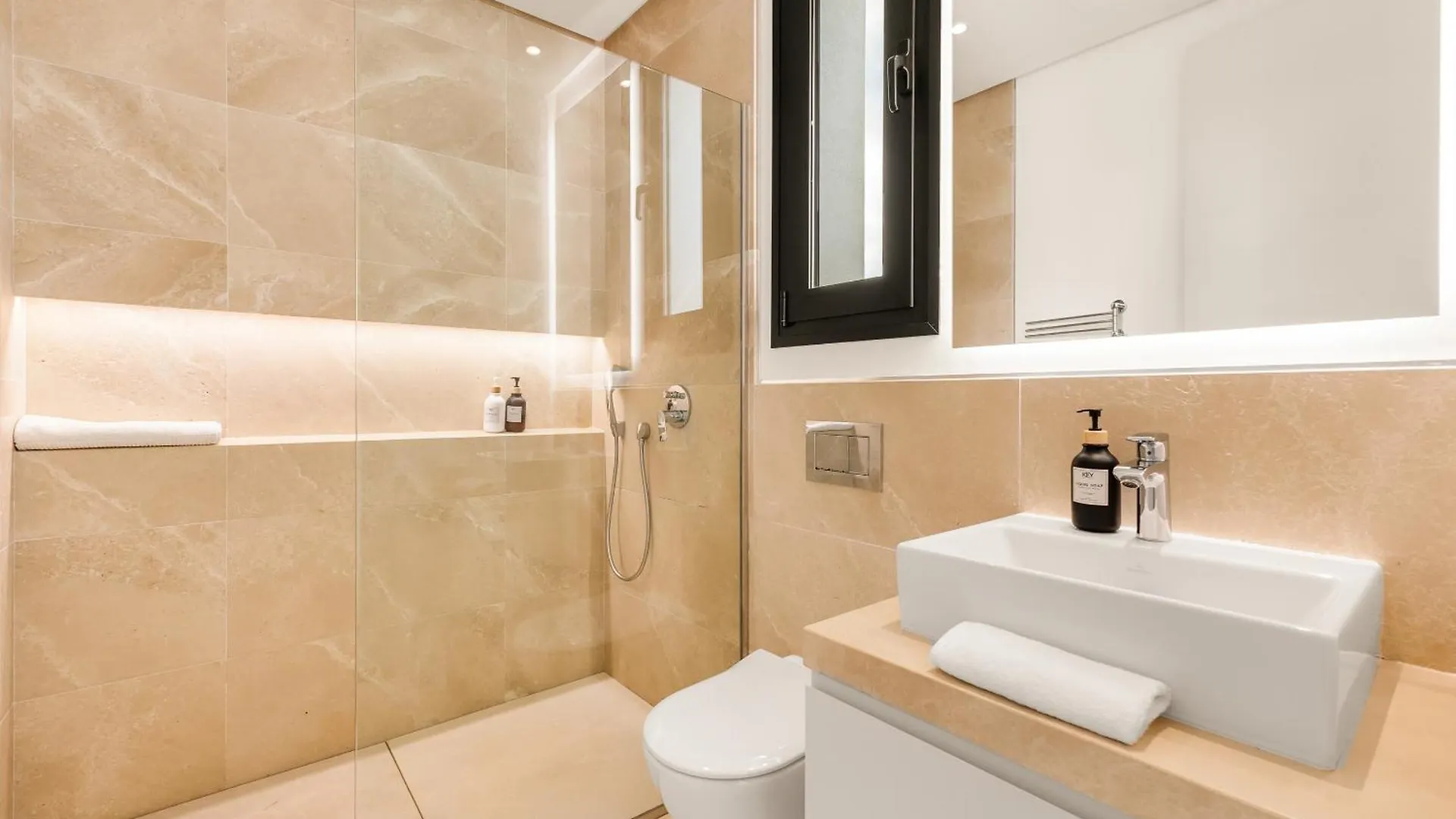 Villa Aurora - Marbella - Contemporary Villa In New Golden Mile Estepona